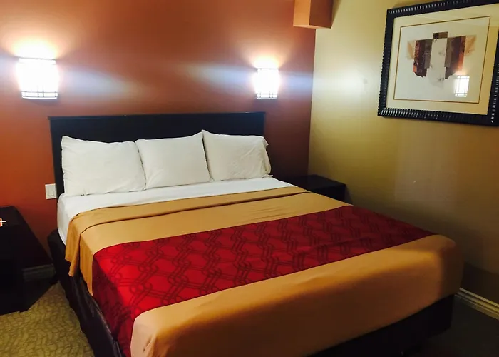 Baymont By Wyndham Ontario Hotel